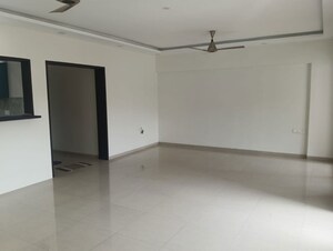 Room in 3 BHK Apartment at Pride Platinum, Baner – for Rent