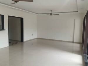Room in 3 BHK Apartment at Pride Platinum, Baner – for Rent