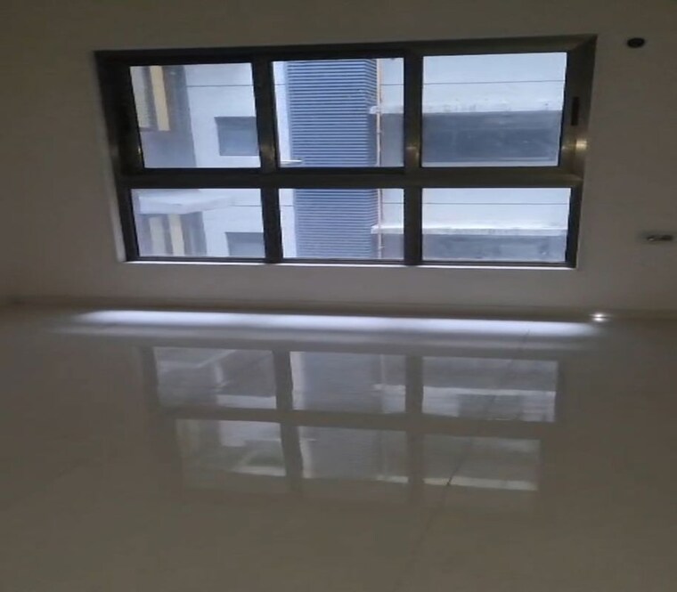 Room, dadar east 1 Bedroom 500 Sq.Ft. Apartment In Dadar East Mumbai 10580142