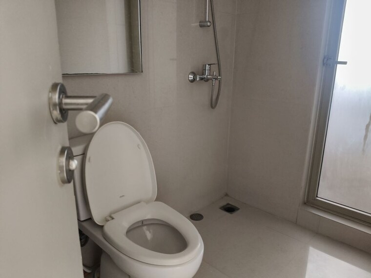 Bathroom, hiranandani-the-walk 1 Bedroom 450 Sq.Ft. Apartment In Ghodbunder Road Thane 10580166