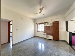 Room in 2 BHK Builder Floor at Hsr Layout – for Rent