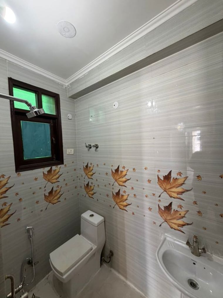Bathroom, mehrauli 2 Bedroom 700 Sq.Ft. Builder Floor In Mehrauli Delhi 10576127