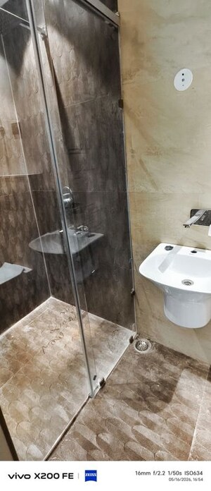 Furnished Amenities in 2 BHK Builder Floor at Dwarka Mor – for Sale