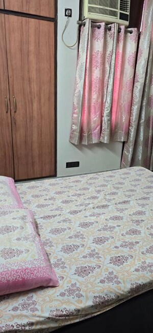 Bedroom in 3 BHK Builder Floor at Lajpat Nagar 4 – for Rent