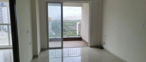 Room in 3 BHK Apartment at Lodha Amara, Kolshet Road – for Sale