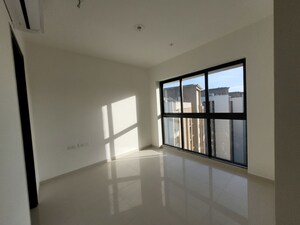 Room in 2 BHK Apartment at Lodha Splendora, Ghodbunder Road – for Rent