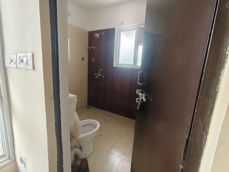 Bathroom, akash-enclave 2 Bedroom 1050 Sq.Ft. Apartment In Vrindavan Yojna Lucknow 10517849