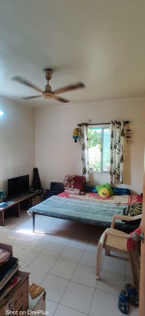 Bedroom in 2 BHK Apartment at La Gloriosa Apartment, Kalyani Nagar – for Rent