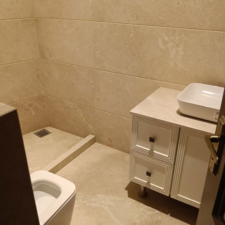 Kitchen, sector 8 6+ Bedroom 4500 Sq.Ft. Independent House In Sector 8 Chandigarh 10580211