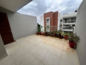 Parking in 6 BHK Villa at Purva Coronation Square, Jp Nagar – for Rent