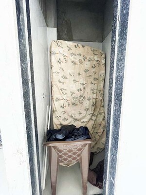 Building Lobby in  Shop at Nana Chiloda – for Sale