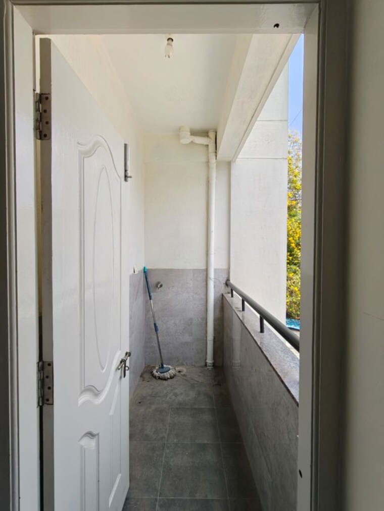 Bathroom, hsr layout sector 2 1 Bedroom 600 Sq.Ft. Builder Floor In Hsr Layout Sector 2 Bangalore 10580235