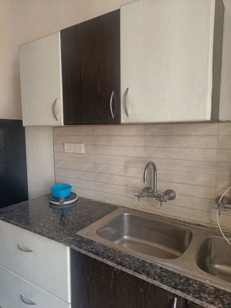 undefined, vip road 2 Bedroom 1550 Sq.Ft. Apartment In Vip Road Zirakpur 10580244