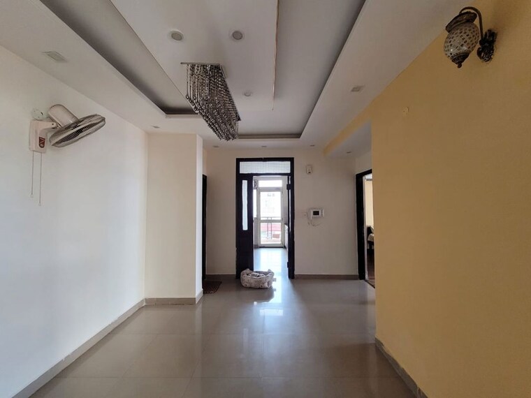 Room, vip road 2 Bedroom 1550 Sq.Ft. Apartment In Vip Road Zirakpur 10580244