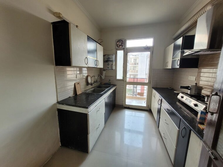 Kitchen, vip road 2 Bedroom 1550 Sq.Ft. Apartment In Vip Road Zirakpur 10580244