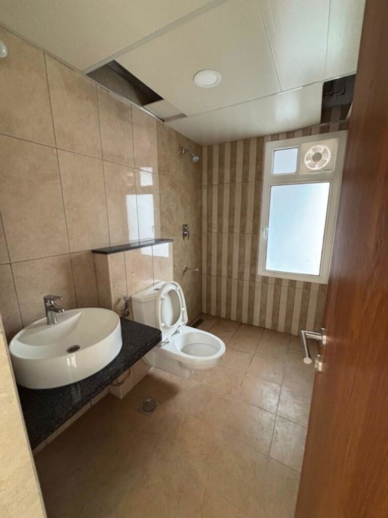 Bathroom, meridian-park-at-the-prestige-city 3.5 Bedroom 1865 Sq.Ft. Apartment In Sarjapur Road Bangalore 10580243