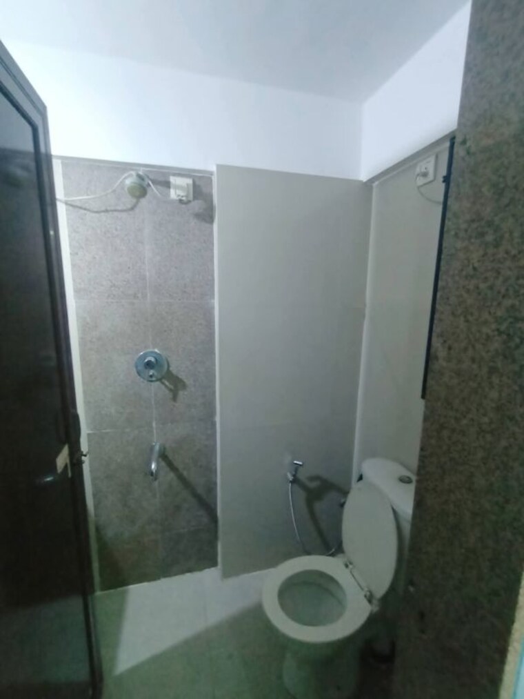 Bathroom, lodha-crown-kolshet 2 Bedroom 560 Sq.Ft. Apartment In Kolshet Road Thane 10580252