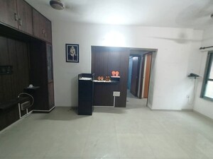 Room in 2 BHK Apartment at Lodha Crown Kolshet, Kolshet Road – for Rent