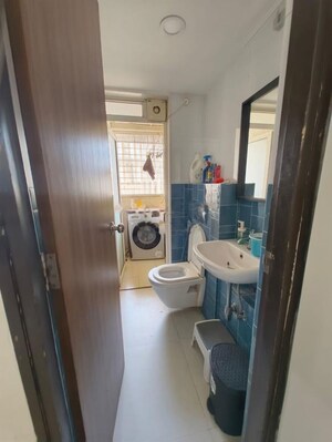 2 BHK Apartment For Rent in Lodha Amara, Kolshet Road