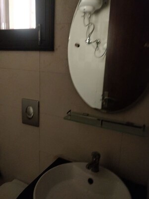 Bathroom in 4 BHK Builder Floor at Safdarjung Enclave – for Rent