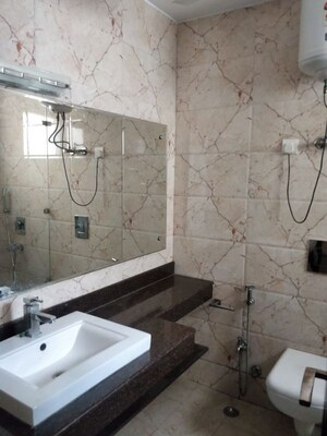 Bathroom in 4 BHK Builder Floor at Safdarjung Enclave – for Rent