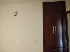 Furnished Amenities in 4 BHK Builder Floor at Safdarjung Enclave – for Rent