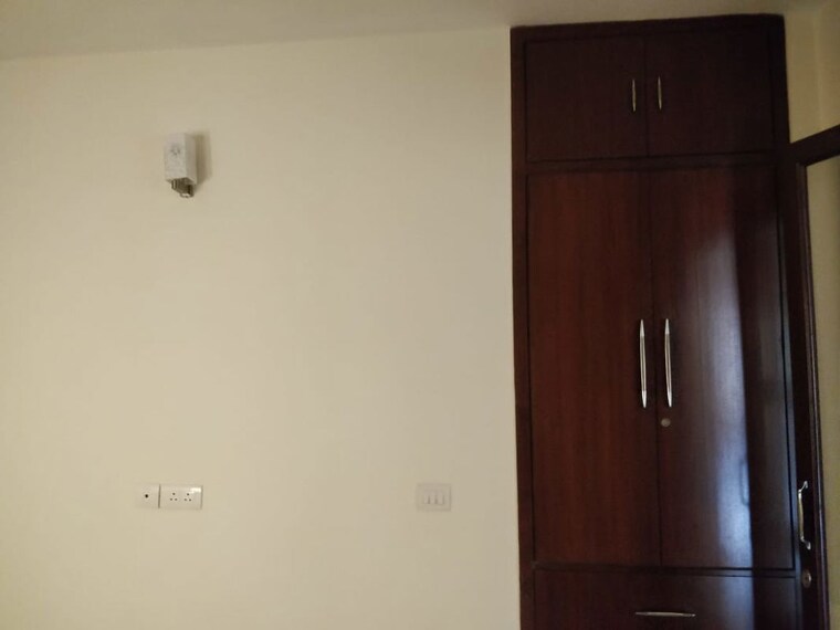 undefined, safdarjung enclave 4 Bedroom 300 Sq.Yd. Builder Floor In Safdarjung Enclave Delhi 10580262