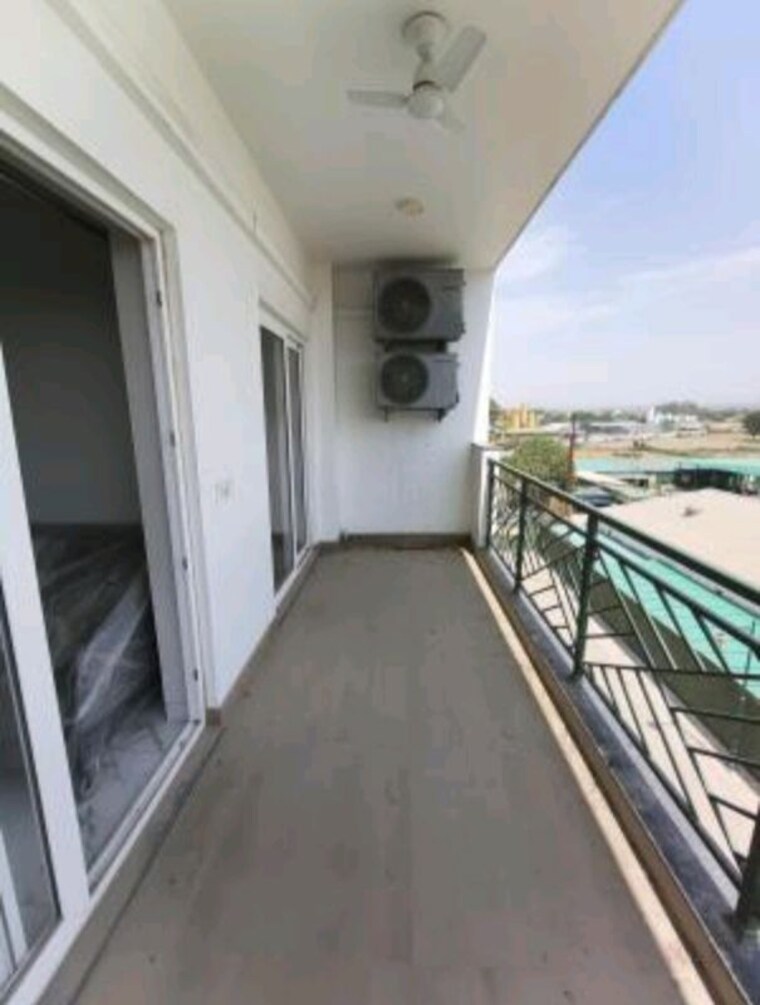 Balcony, central-park-flower-valley 3 Bedroom 1500 Sq.Ft. Apartment In Sohna Sector 33 Gurgaon 10580263