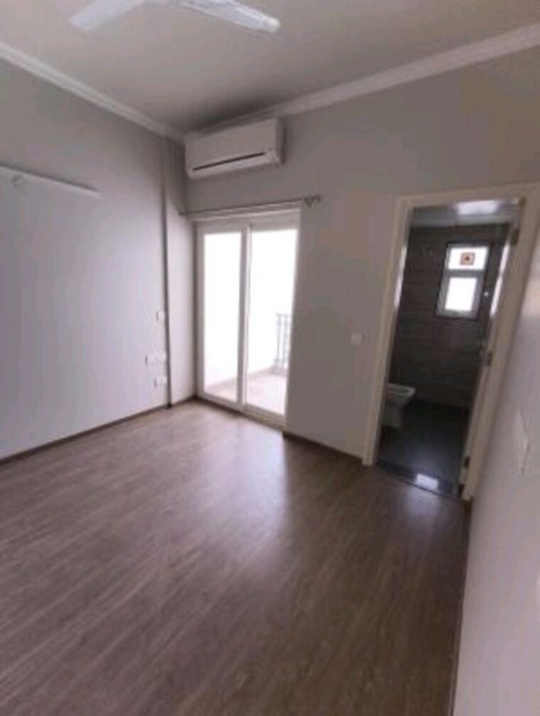 Room, central-park-flower-valley 3 Bedroom 1500 Sq.Ft. Apartment In Sohna Sector 33 Gurgaon 10580263