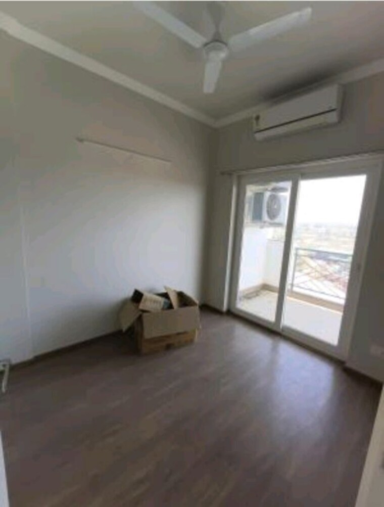 Room, central-park-flower-valley 3 Bedroom 1500 Sq.Ft. Apartment In Sohna Sector 33 Gurgaon 10580263