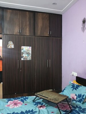 Furnished Amenities in 3 BHK Builder Floor at Guru Nanak Enclave, Dhakoli – for Sale