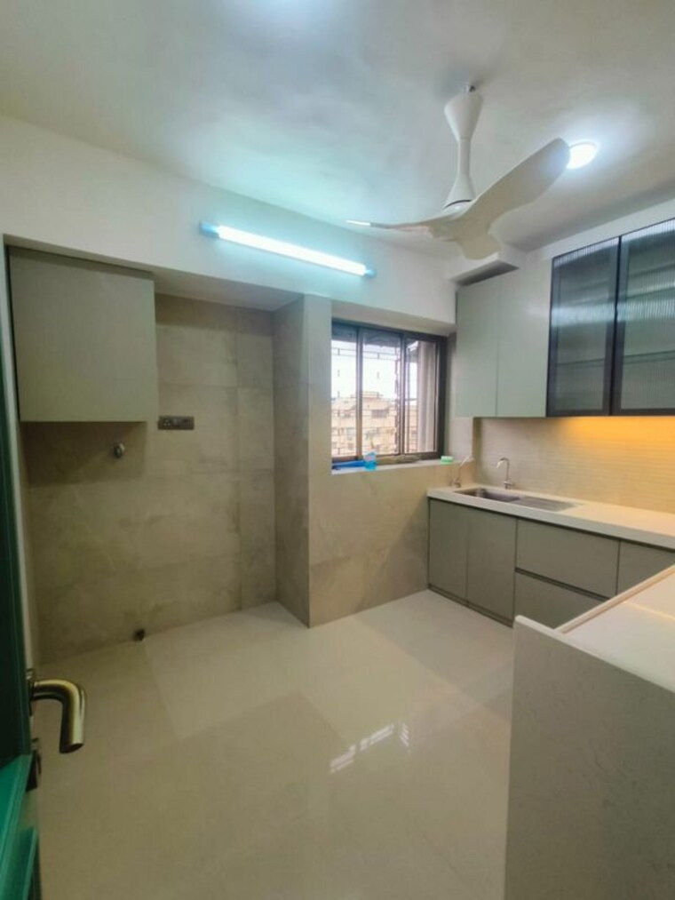 Kitchen, bandra west 2 Bedroom 700 Sq.Ft. Apartment In Bandra West Mumbai 10580278