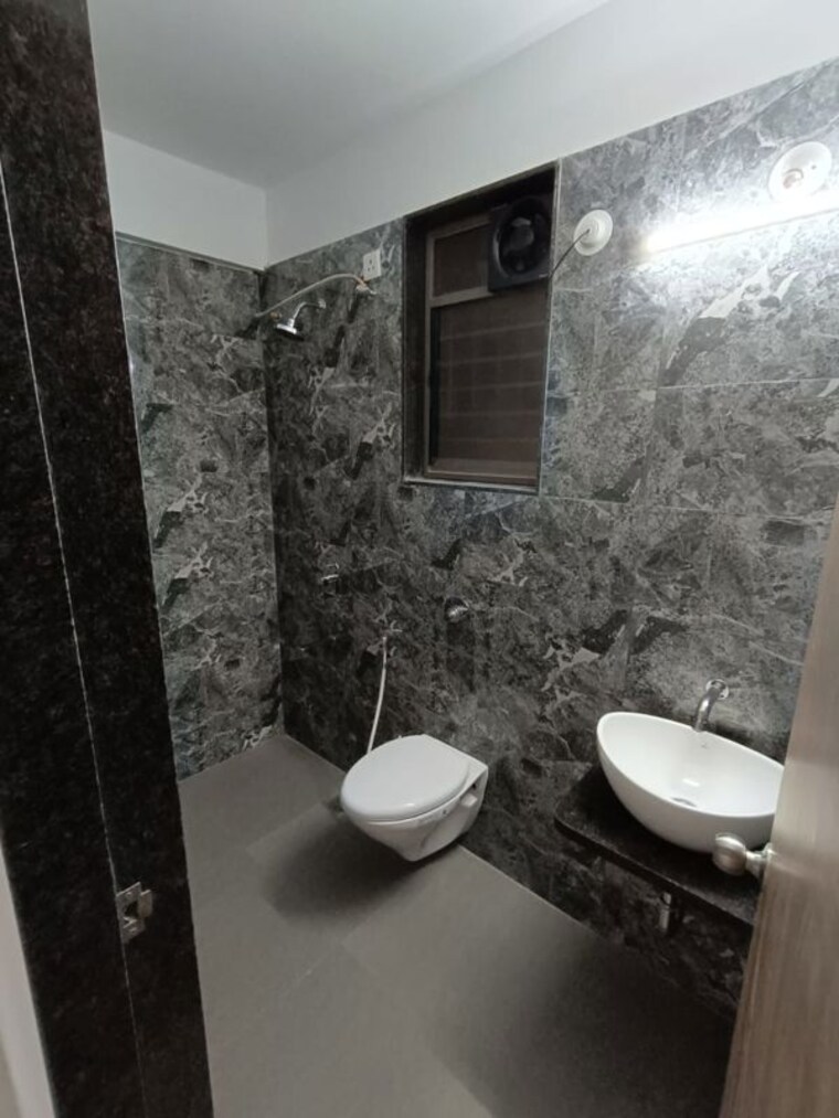 Bathroom, amanora-victory-towers 2 Bedroom 1020 Sq.Ft. Apartment In Hadapsar Pune 10580279