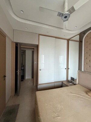 Room in 3 BHK Apartment at Kalpataru Radiance, Goregaon West – for Sale