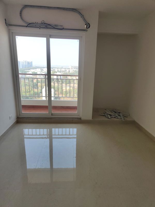 3.5 BHK + Servant Room 1775 Sq.Ft. Apartment in Omaxe R2