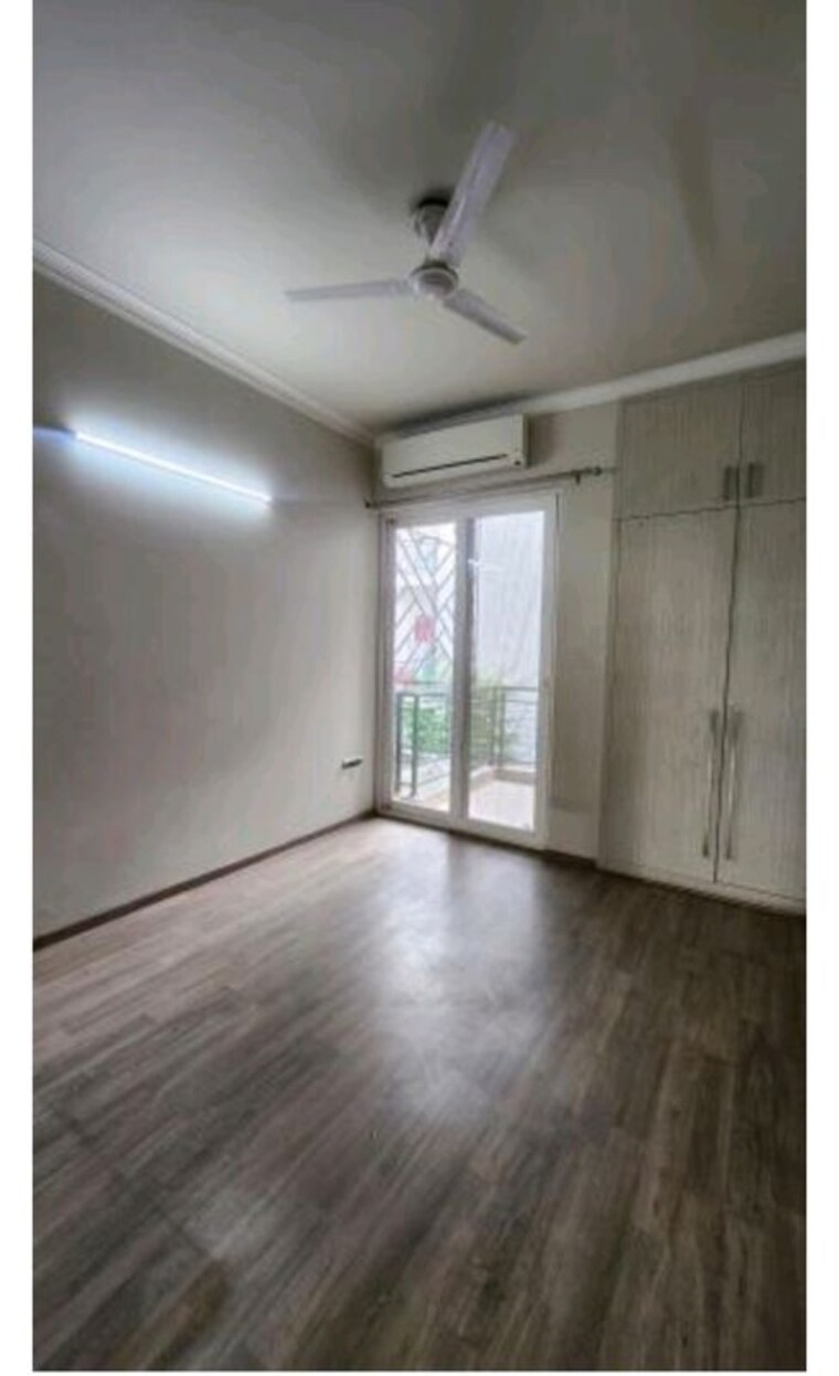 Room, central-park-flower-valley 3 Bedroom 1244 Sq.Ft. Apartment In Sohna Sector 33 Gurgaon 10580315