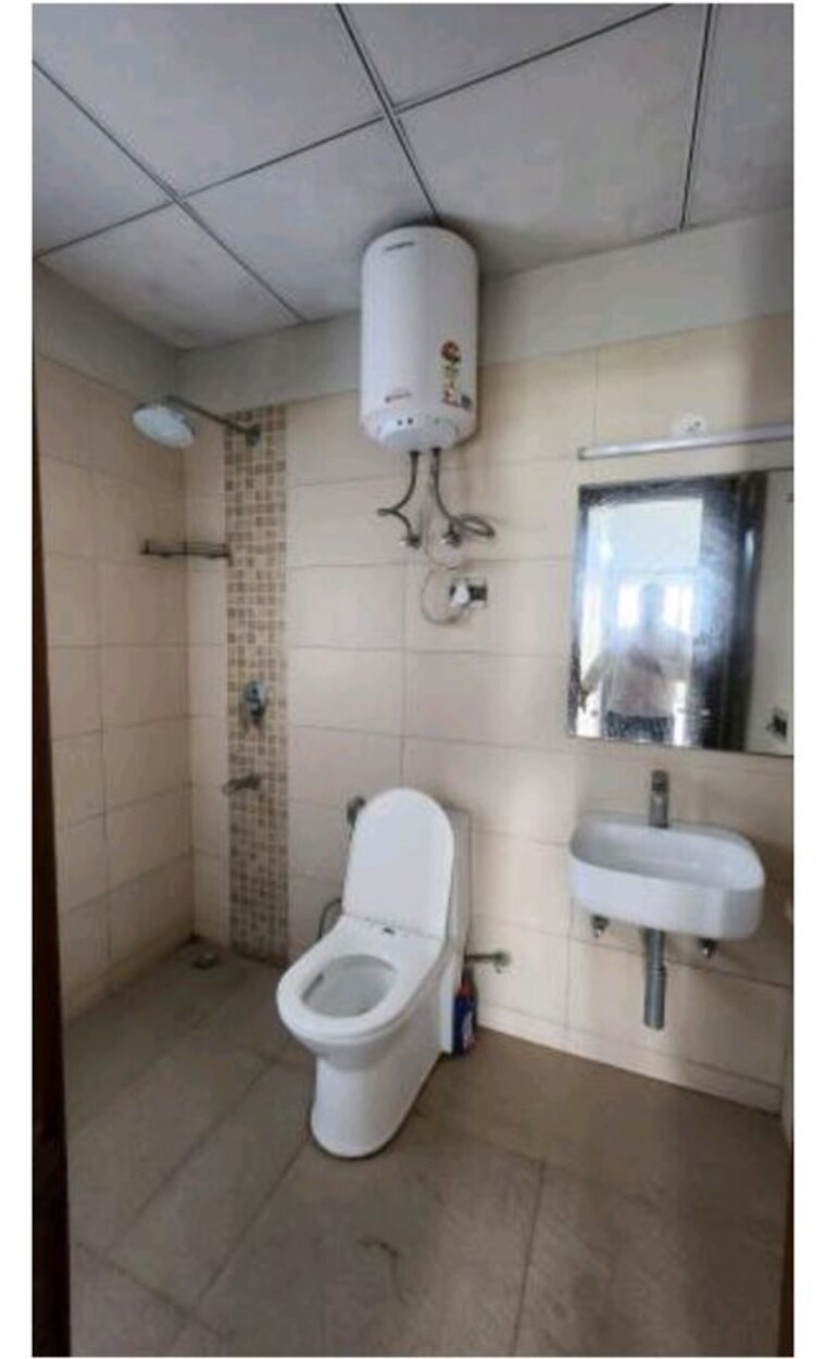 Bathroom, central-park-flower-valley 3 Bedroom 1244 Sq.Ft. Apartment In Sohna Sector 33 Gurgaon 10580315