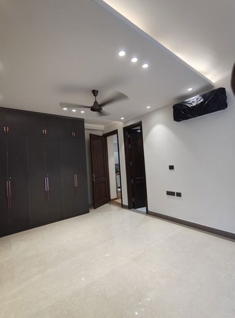 Room, dlf phase ii 4 Bedroom 502 Sq.Yd. Builder Floor In Dlf Phase ii Gurgaon 10580313