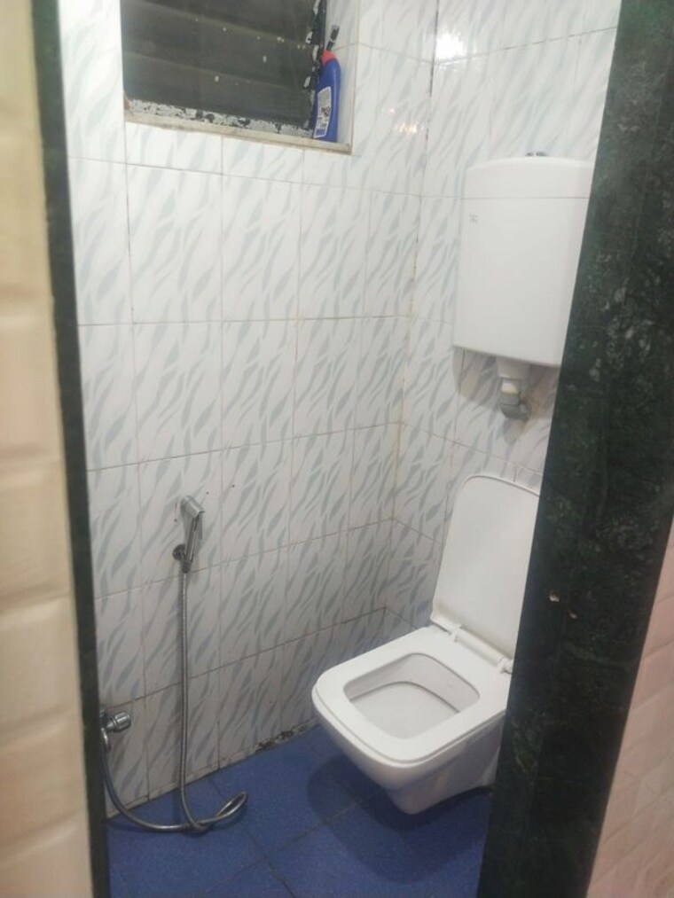 Bathroom, army-welfare-chs 3 Bedroom 1400 Sq.Ft. Apartment In Nerul Navi Mumbai 10580331