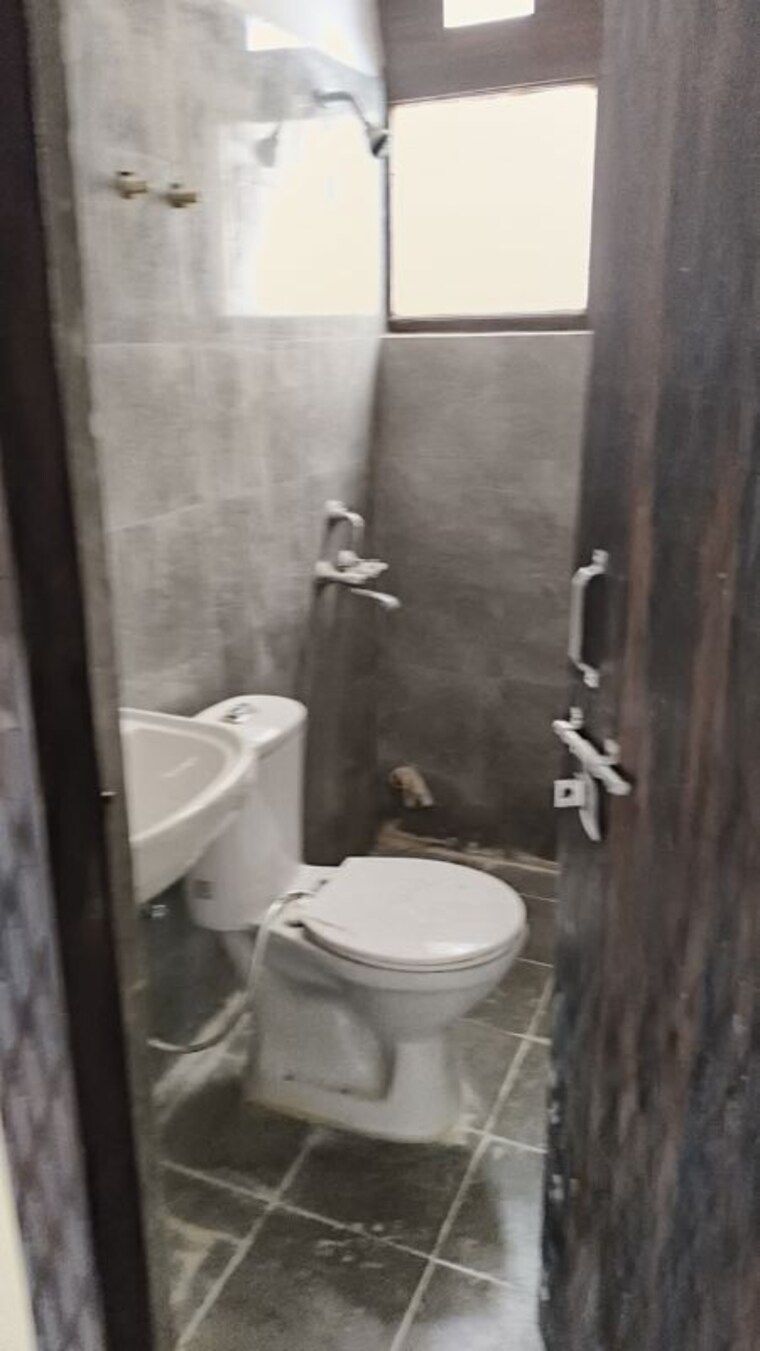 Bathroom, adore-happy-homes-grand 3 Bedroom 645 Sq.Ft. Apartment In Sector 85 Faridabad 10580380