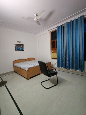 Living Room in 3 BHK Builder Floor at Sector 31 – for Rent