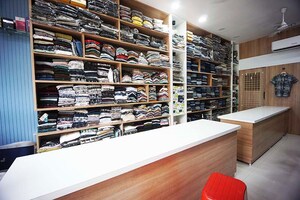  Shop – Exterior View View at Nikol - for Sale