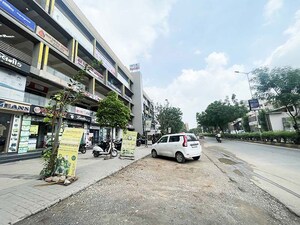  Shop – Exterior View View at Nikol - for Sale
