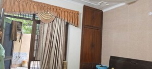 Furnished Amenities in 2 BHK Builder Floor at Sector 16 – for Rent