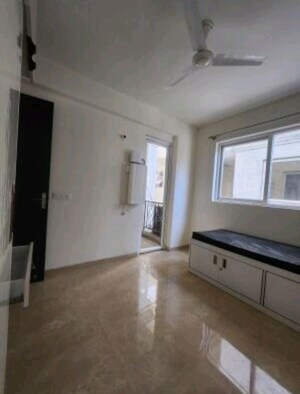Room in 3 BHK Builder Floor at Signature Global Park 4 and 5, Sohna Sector 36 – for Rent