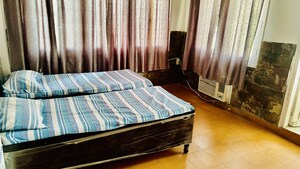 Bedroom in  Pg at Sector 21 – for Rent