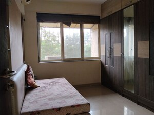Bedroom in 2 BHK Apartment at Dosti Florentine, Wadala – for Rent