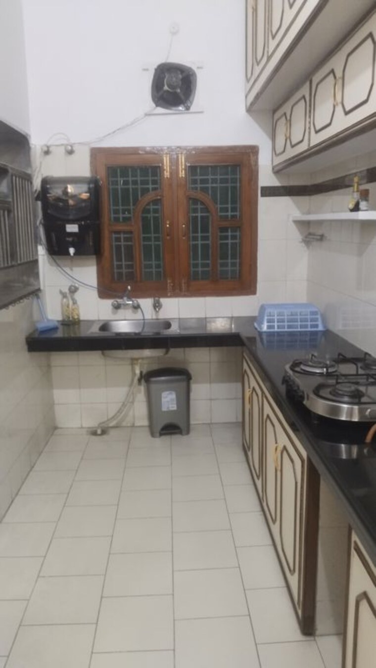 Kitchen, gomti nagar 2 Bedroom 1000 Sq.Ft. Builder Floor In Gomti Nagar Lucknow 10580470