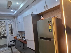 Furnished Amenities in 3 BHK Apartment at Smart World Orchard, Sector 61 – for Rent