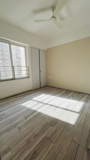 Room in 4 BHK Apartment at ABA Ivy County, Sector 75 – for Rent